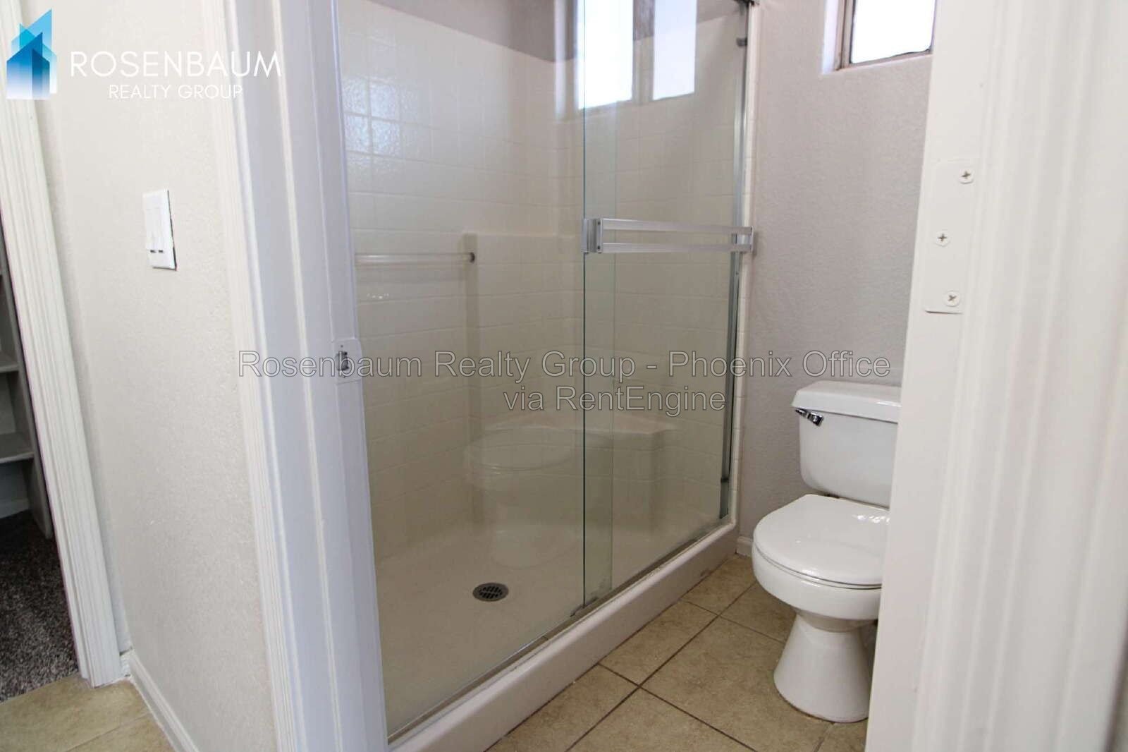 Beautiful 3-beds, 2.5-baths home nestled in Surprise! property image