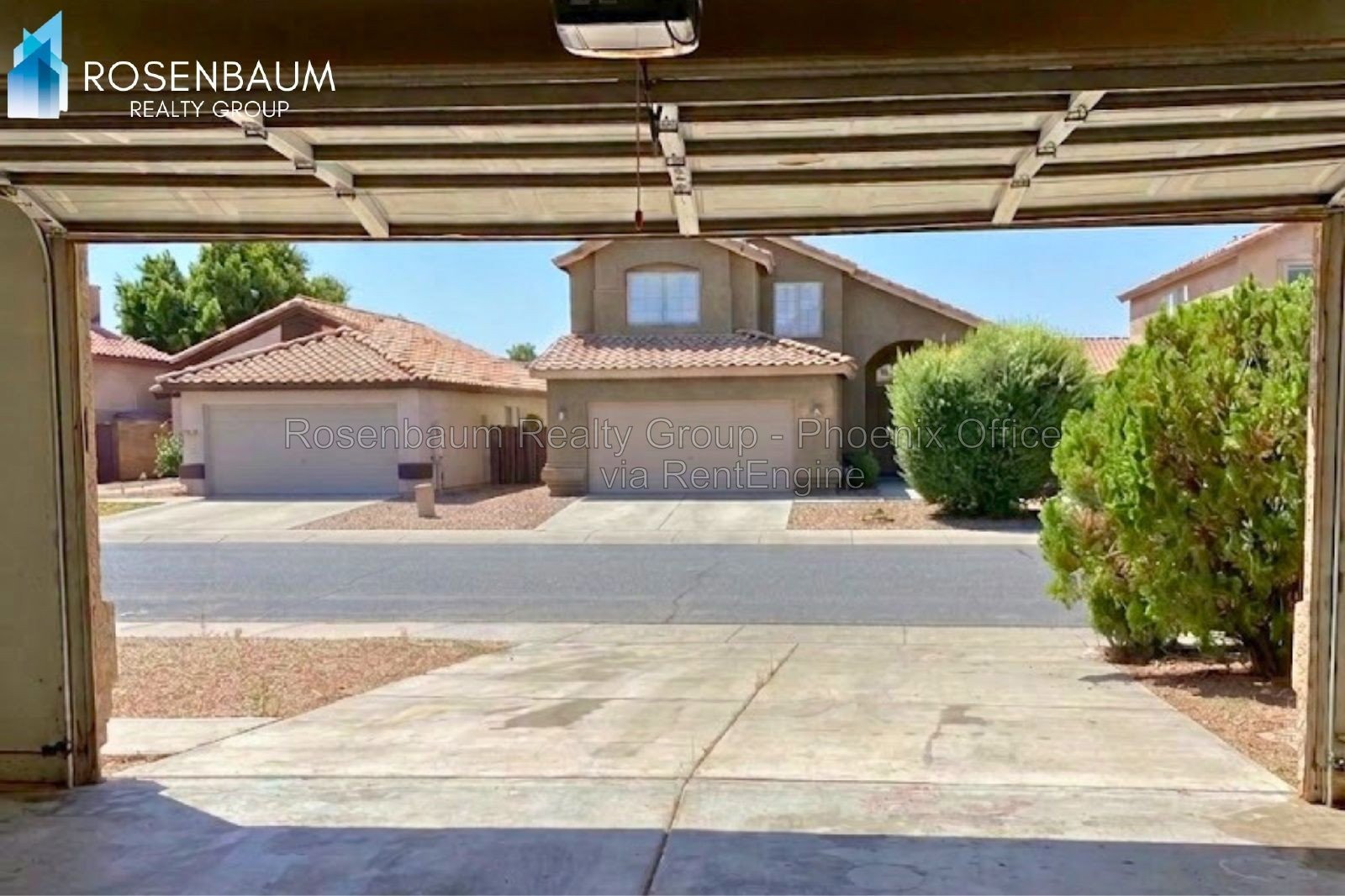 Beautiful 3-beds, 2.5-baths home nestled in Surprise! property image