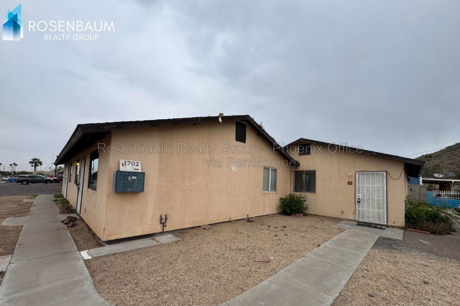 Charming and thoughtfully designed 2-bed, 1-bath apartment in Phoenix! property image
