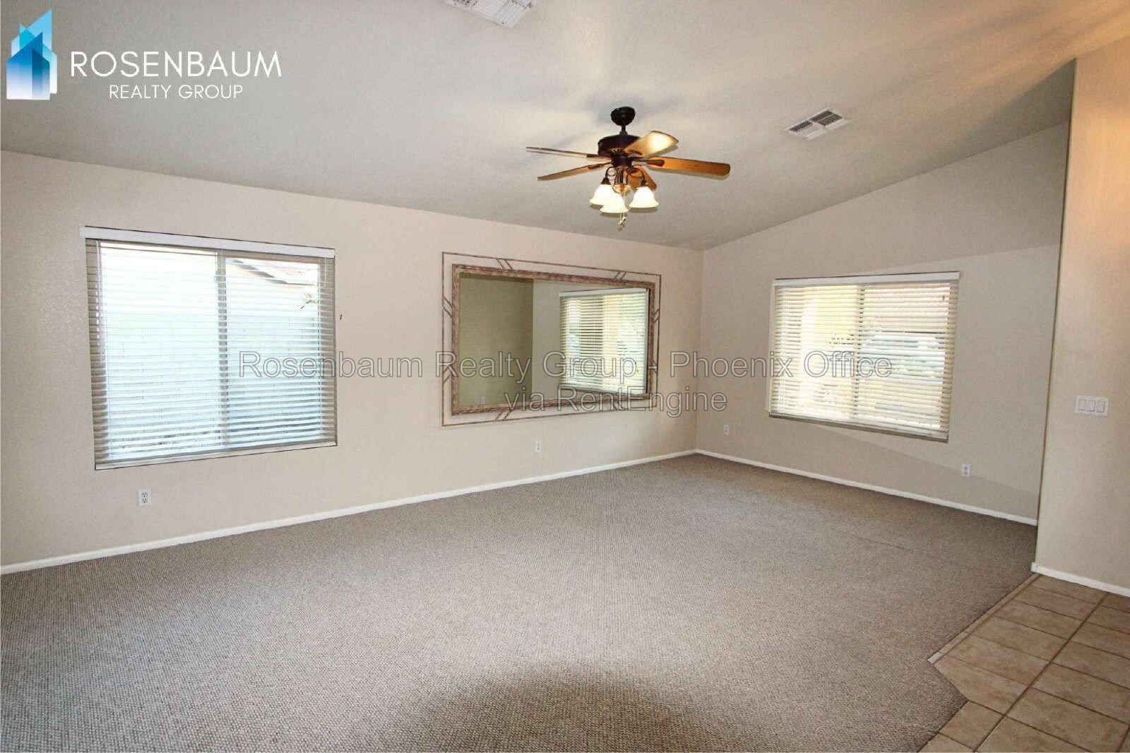 Gorgeous 4-bedrooms, 2-baths home with den in Peoria! property image