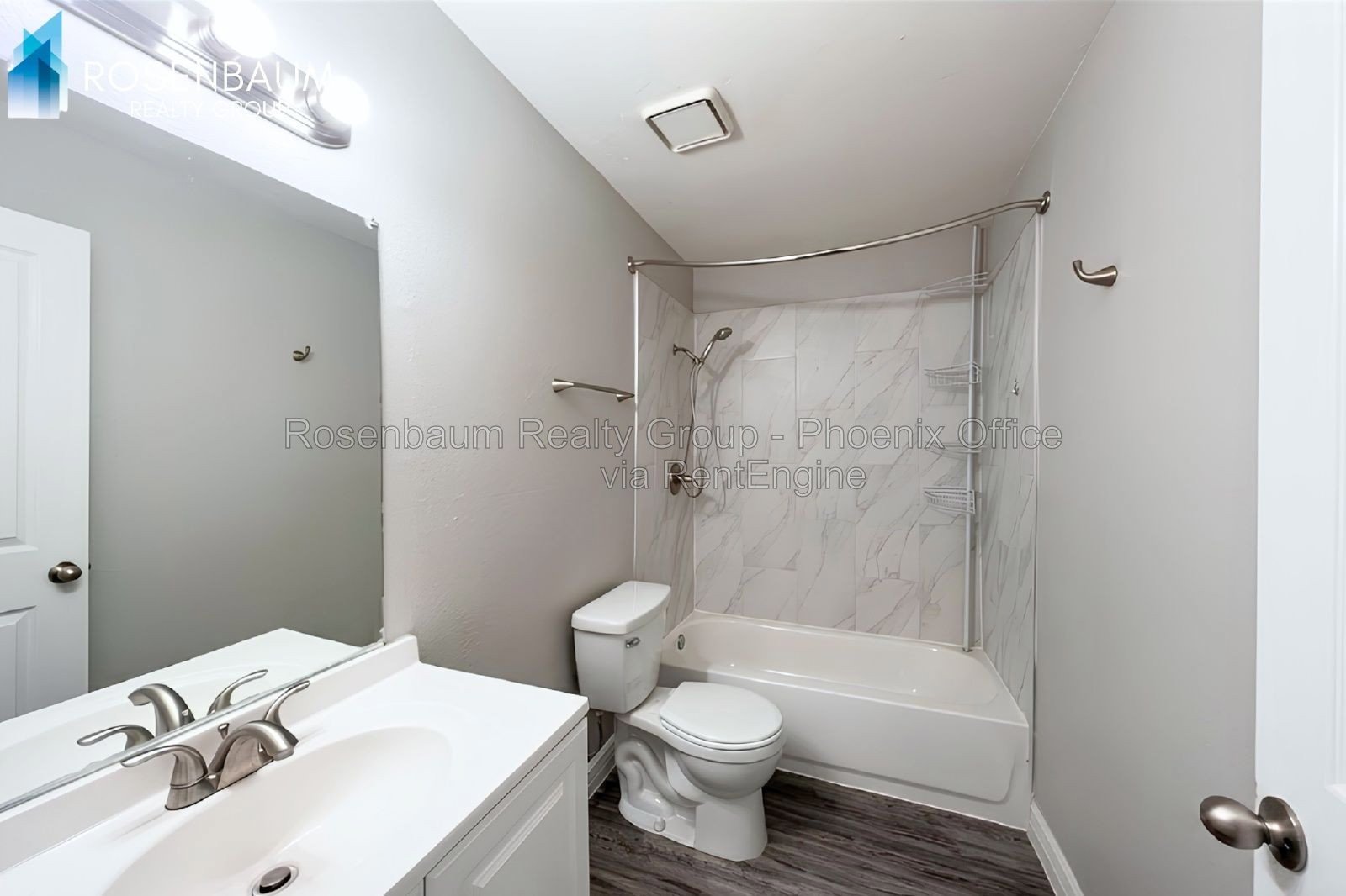 Charming 2-beds, 1-bath upstairs 4-plex apt in the heart of Chandler! property image