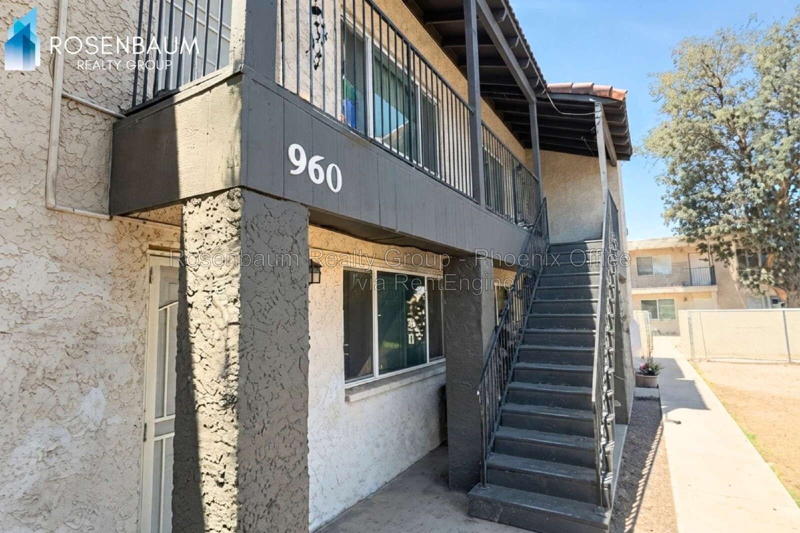 Charming 2-beds, 1-bath upstairs 4-plex apt in the heart of Chandler! property image