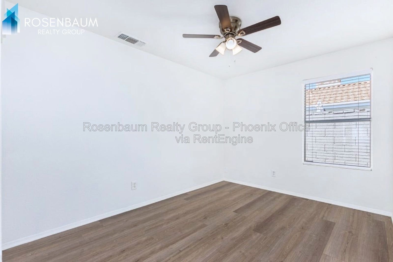 Beautiful 3-beds, 2-baths home in the Pecos Ranch community of Chandler! property image