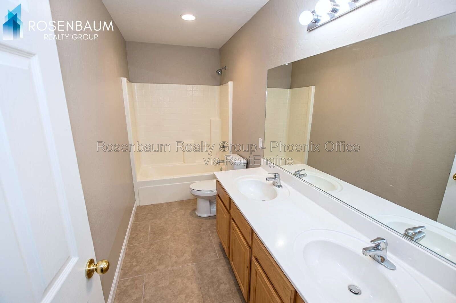 Beautifully charming 4-beds, 3-baths two-story home in the desirable Estrella Park community! property image