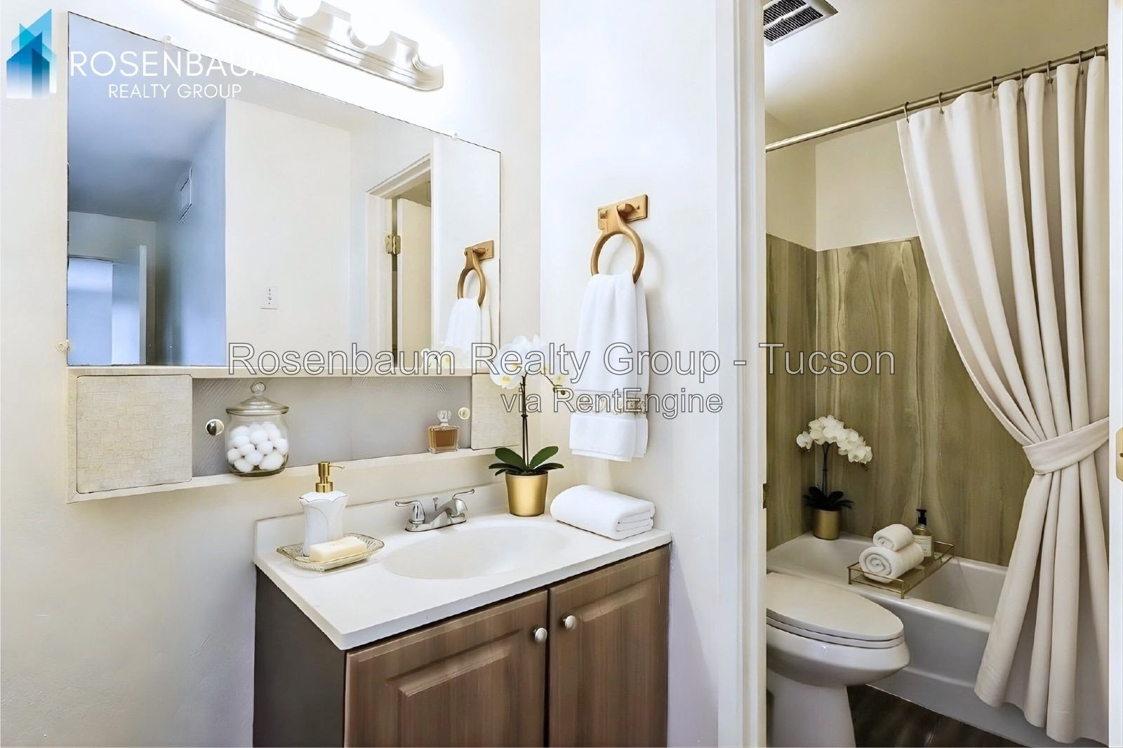 Beautiful 1-bedroom, 1-bath apartment in a newly gated Tucson community! property image