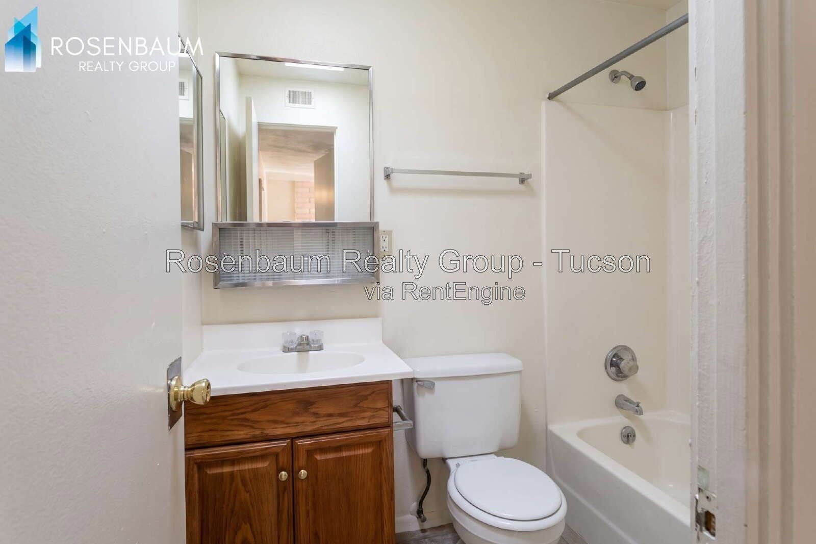 Charming 2-Bedroom Apartment in the Heart of Tucson property image