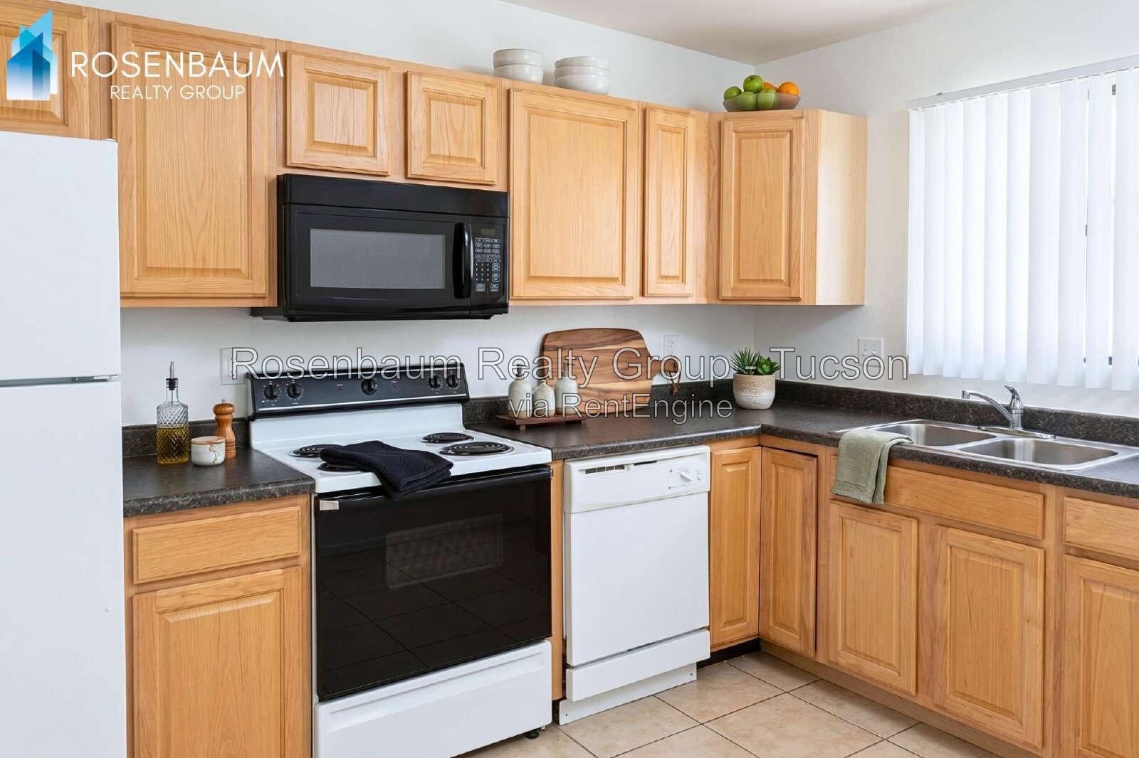Charming 3-bedrooms, 2-baths condo apartment in Tucson! property image
