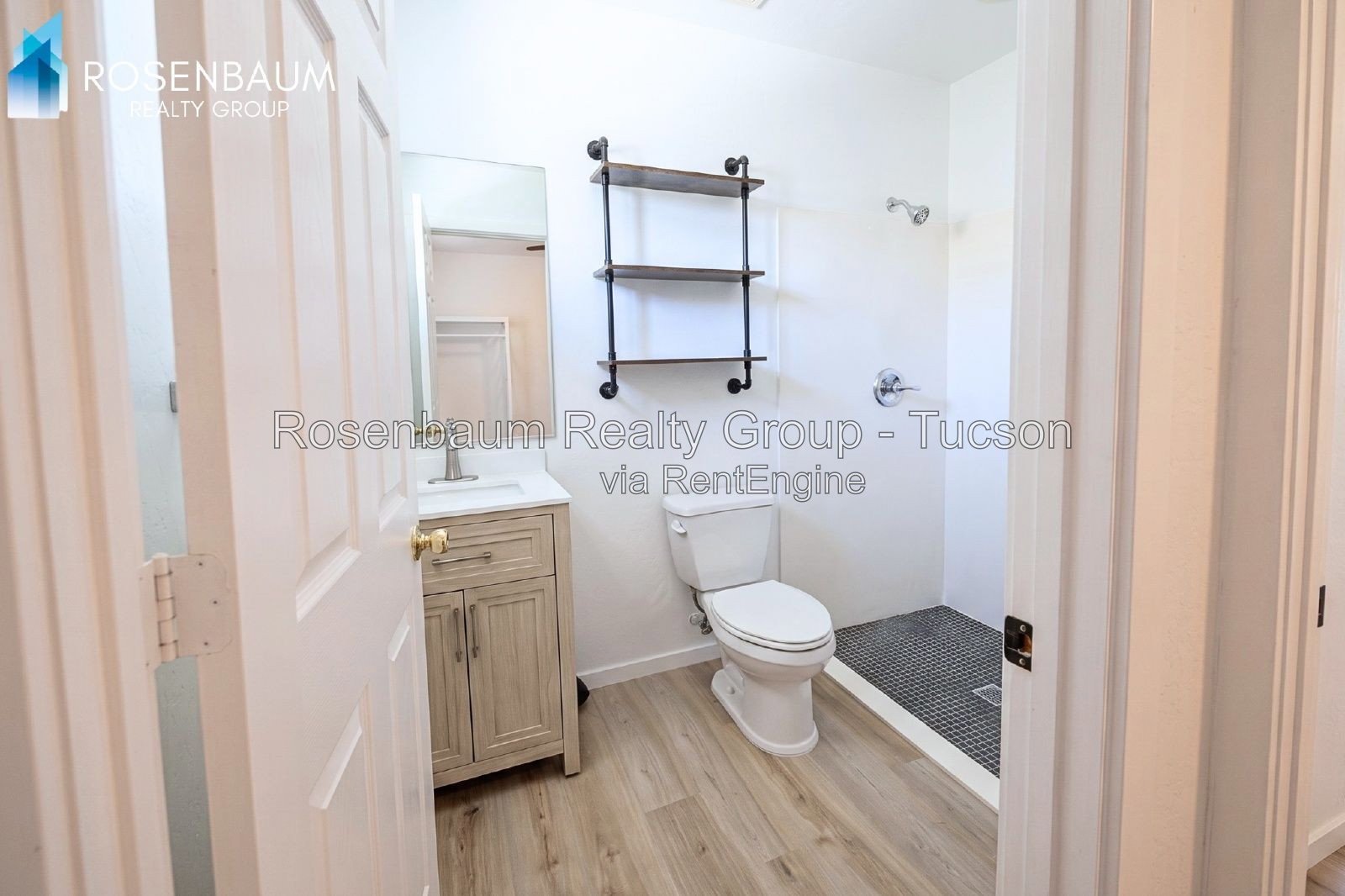 Charming 2-beds, 2-baths single family home in Tucson! property image