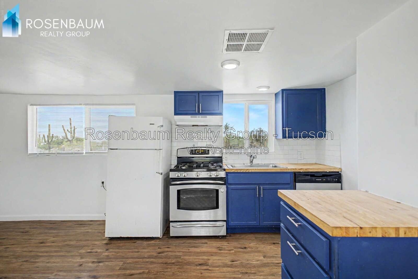 Charming 2-bedrooms, 1-bath manufactured home in Tucson! property image