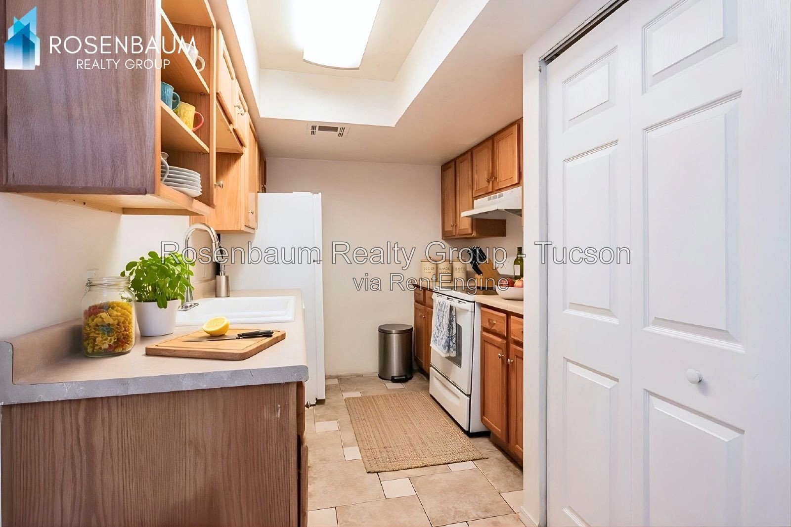Charming 1-bed, 1-bath downstairs apartment in the heart of Tucson! property image