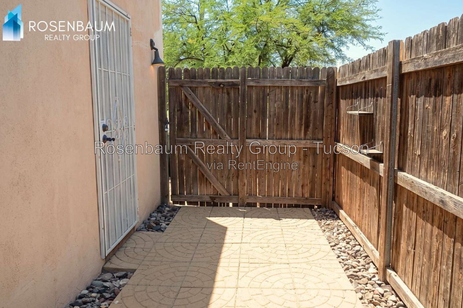 Charming 2-beds, 1-bath duplex nestled in Tucson’s Miles Neighborhood! property image