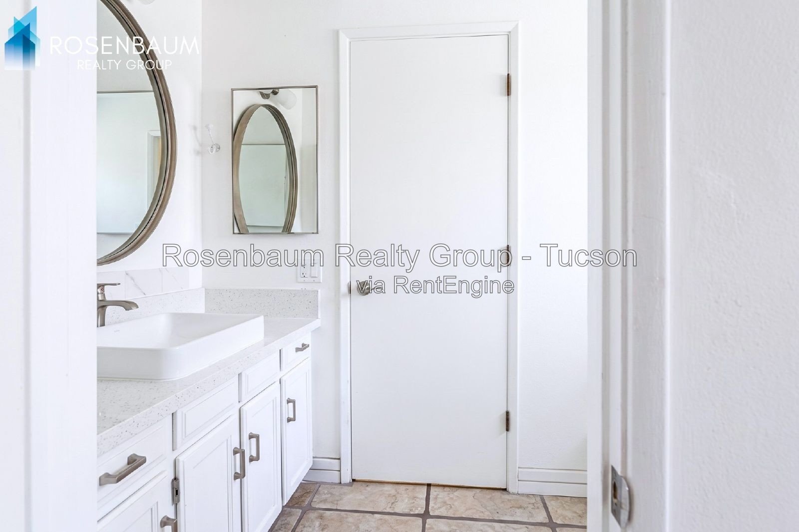 Charming 2-beds, 1-bath duplex nestled in Tucson’s Miles Neighborhood! property image