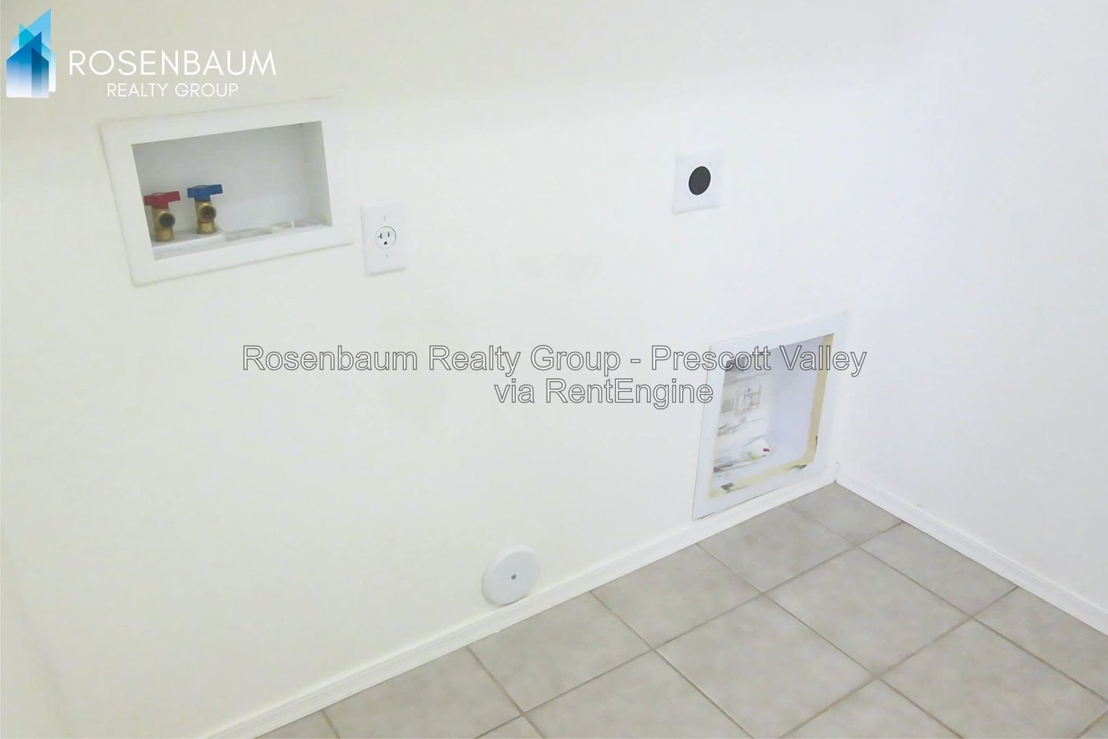 Beautiful 3-bedrooms, 2-baths home in the sought-after Pronghorn Ranch Community! property image