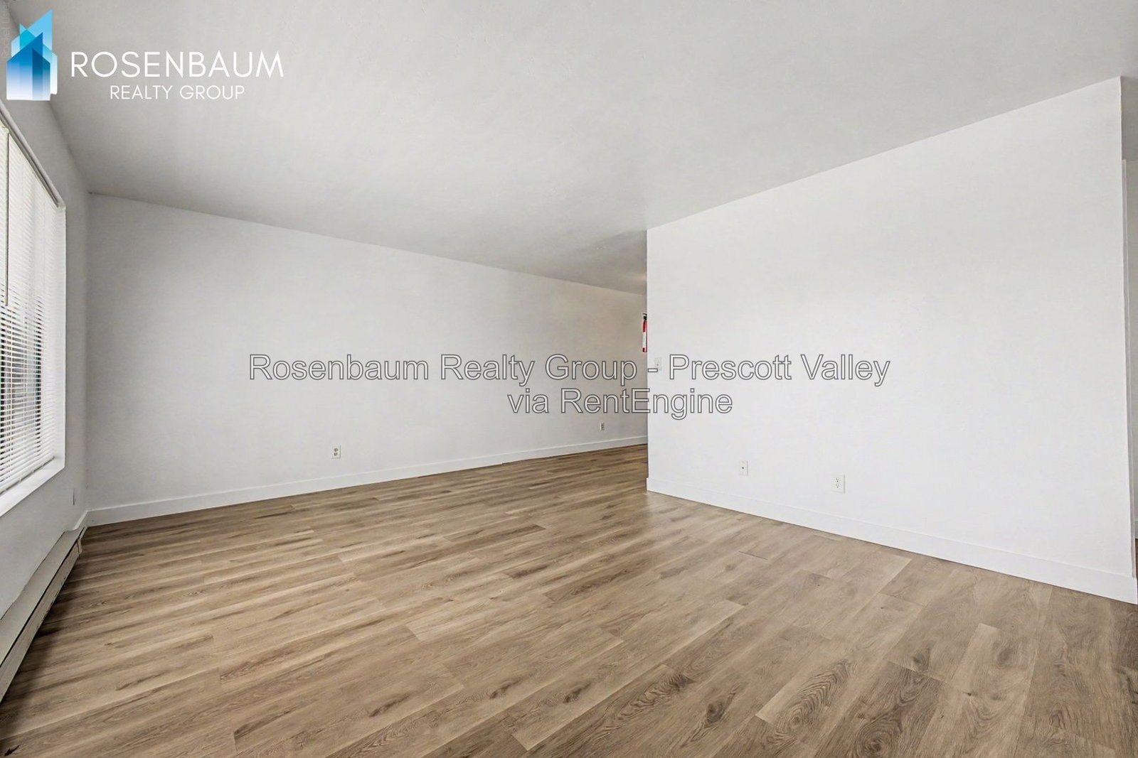 Charming 2-bedrooms, 1-bath upstairs apartment in the heart of Prescott Valley! property image
