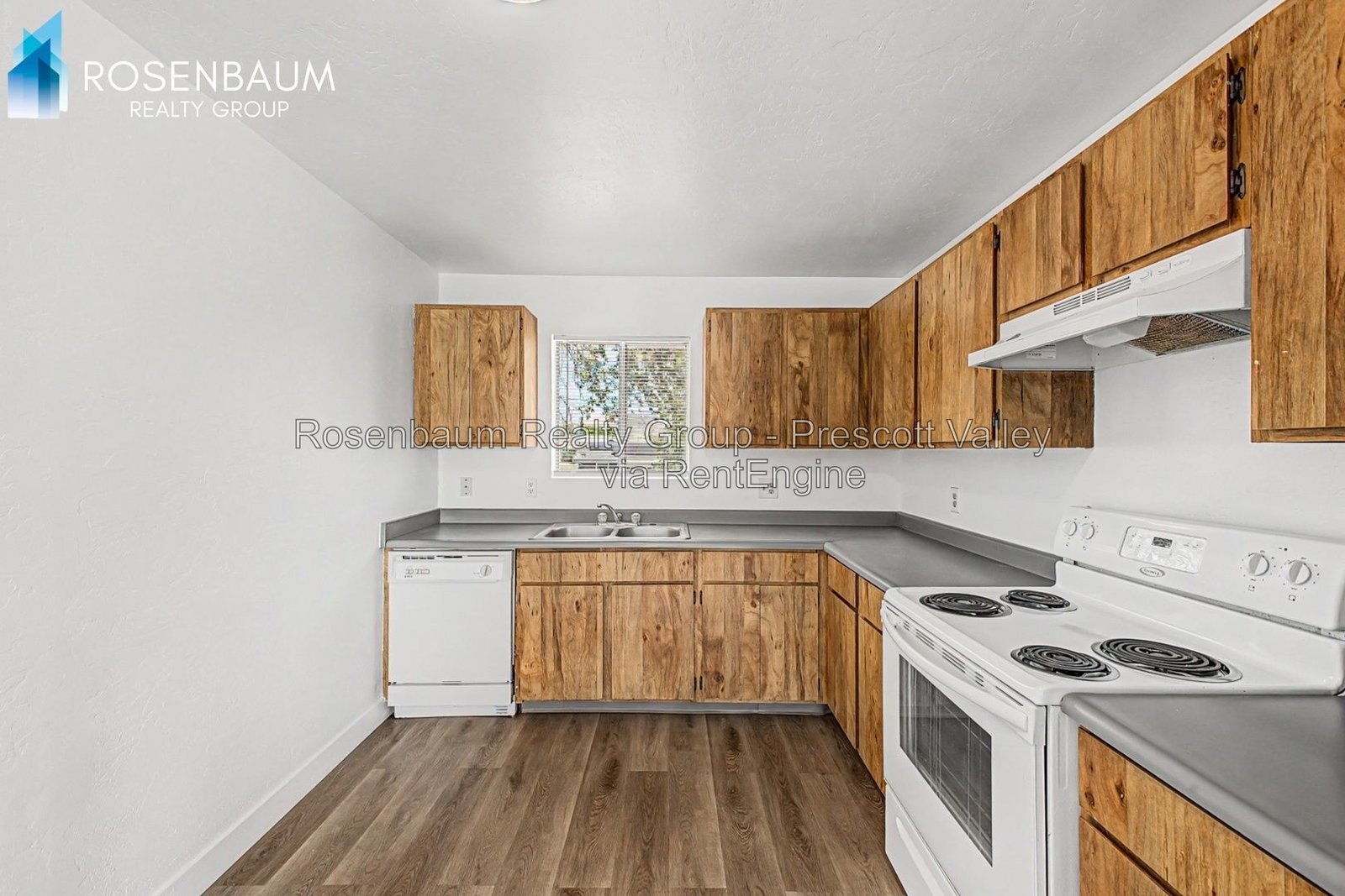 Charming 2-bedrooms, 1-bath upstairs apartment in the heart of Prescott Valley! property image
